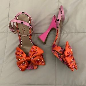 Betsy Johnson Bow Heels